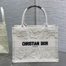 Christian Dior Shopping Bags